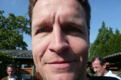 p1000174